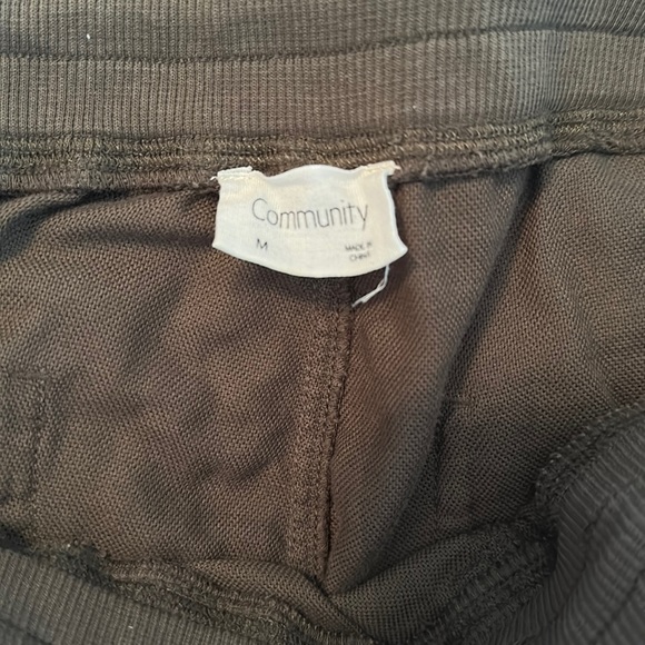 ARITZIA COMMUNITY PANTS - Picture 3 of 3